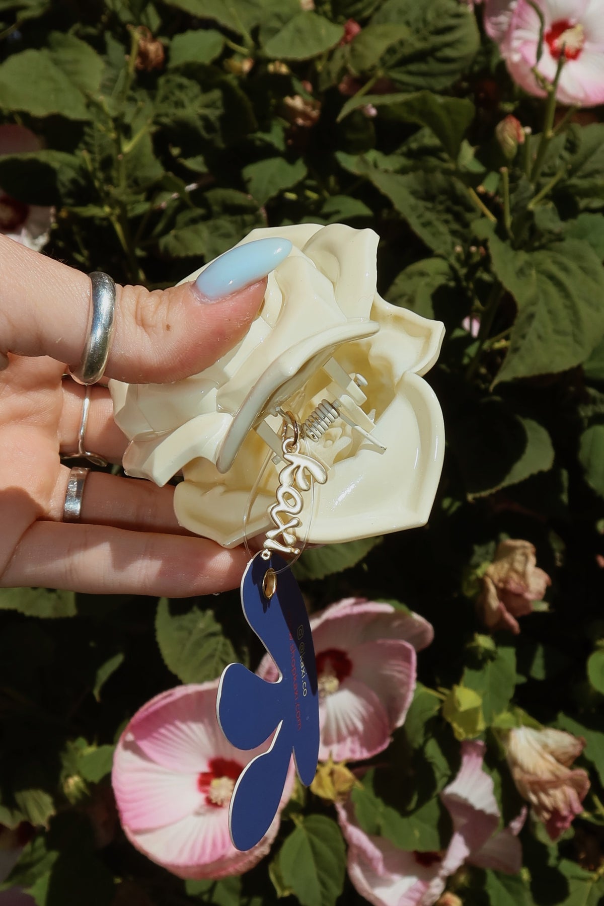 Kaxi Rose Midi Claw // Cream